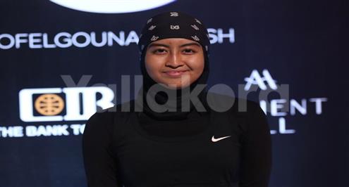 المحجبة الوحيدة.. الماليزية عايفة تتحدث عن تجربتها مع الاسكواش بعد إشادة مصرية بها (صور)